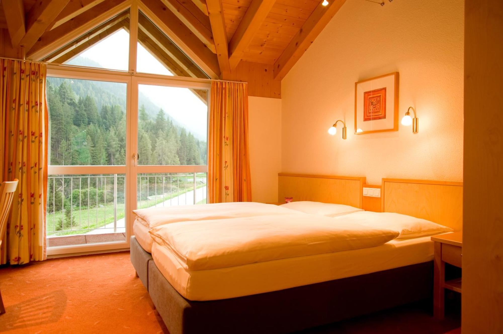 Adrian Bed & Breakfast ซังคท์อันทอนอัมอาร์ลแบร์ก ภายนอก รูปภาพ
